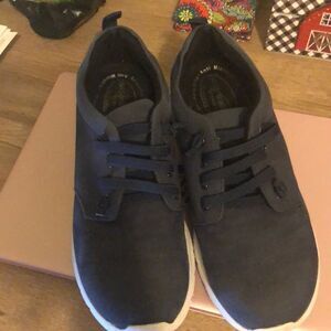 Easy works by easy street slip Resistant sneakers size 8.5